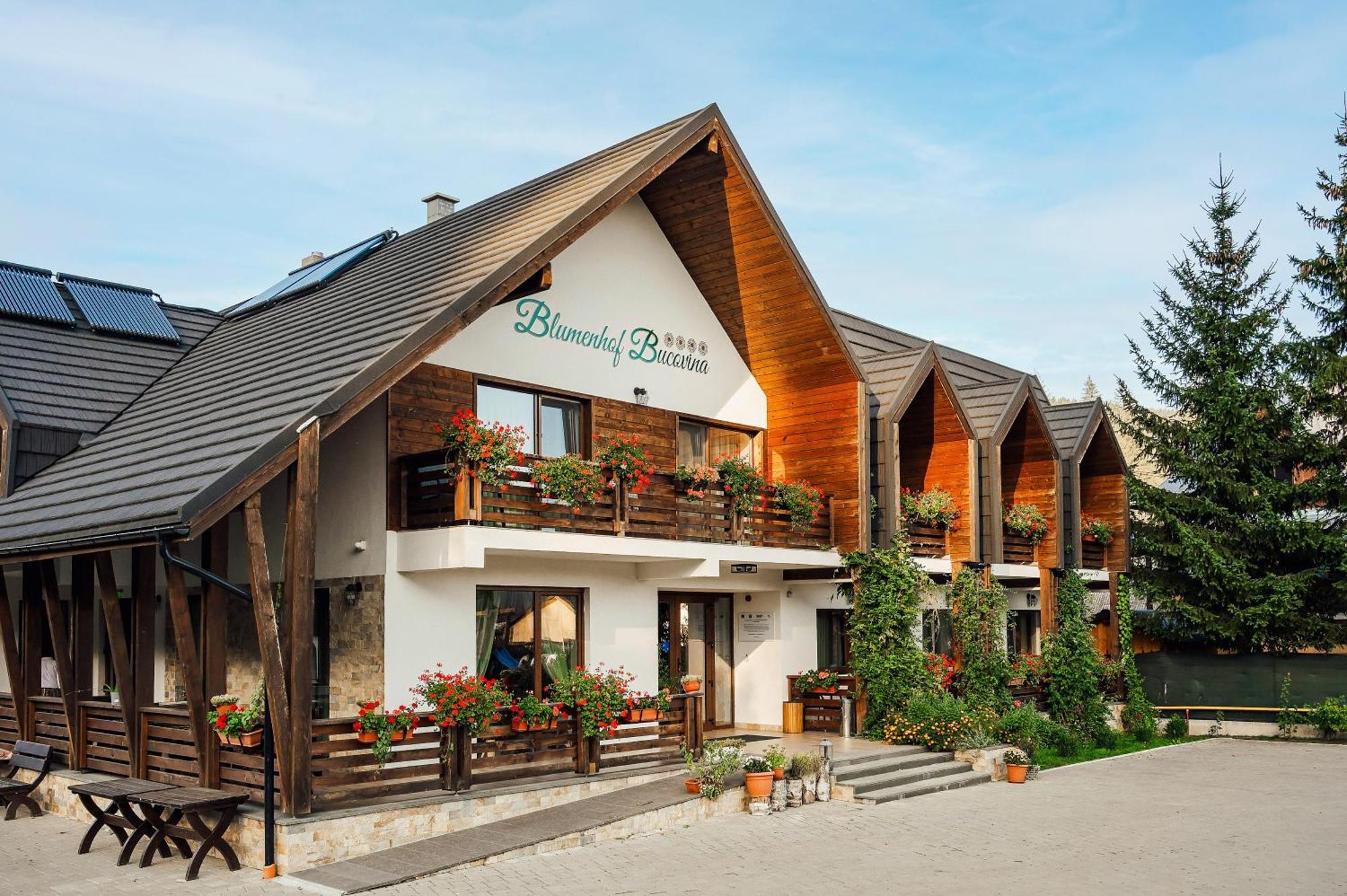 Blumenhof Bucovina Hotel Voroneţ Exterior foto